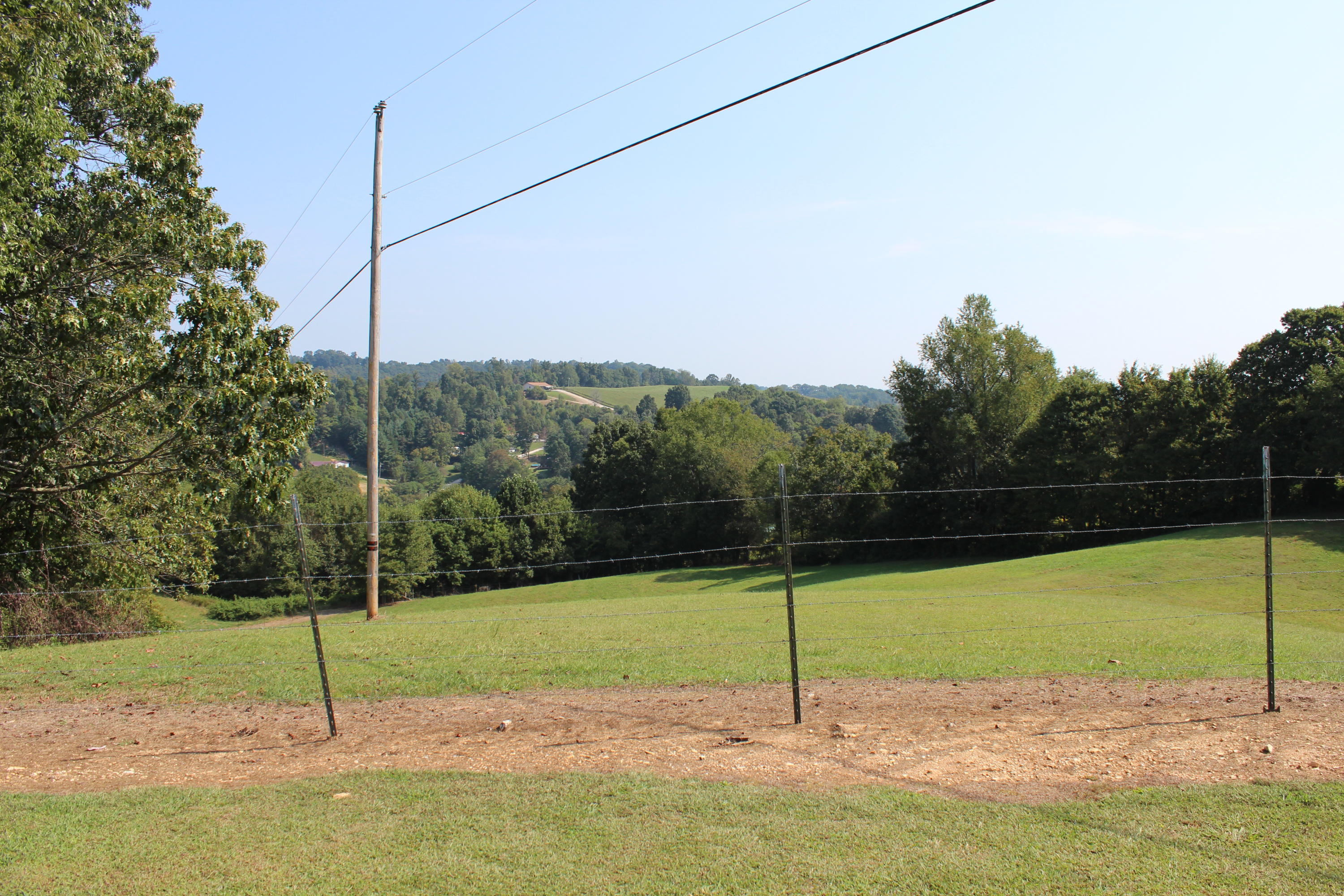 1229 Snodgrass Road New Tazewell, TN 37825 - Photo 14 of 39 IMG_5397