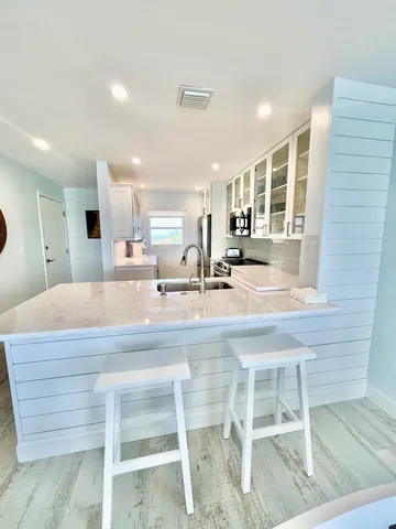 $5,900 | 7410 South Ocean Drive, Unit 505, Jensen Beach, FL 34957