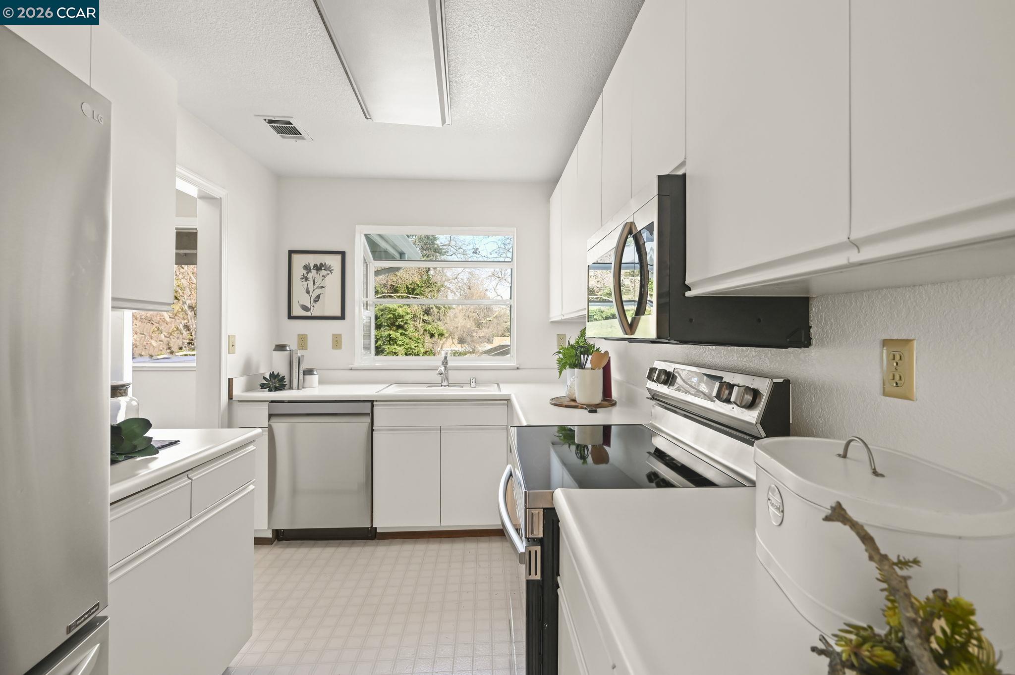 1304 Walden Road, Unit 248 Walnut Creek, CA 94597 - Photo 8 of 29