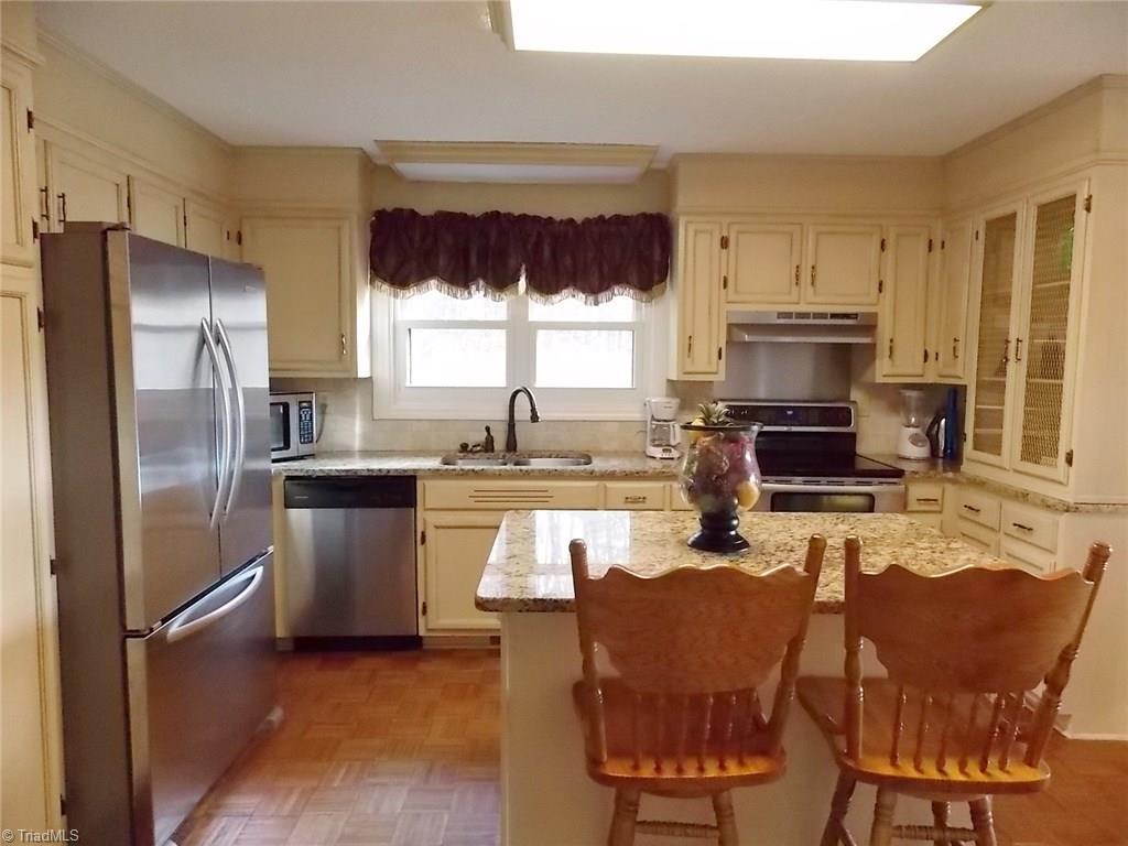 1070 Collins Farm Road Mount Airy, NC 27030 - Photo 6 of 29