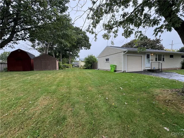 $2,200 | 900 Drexler Street, Salina, NY 13088