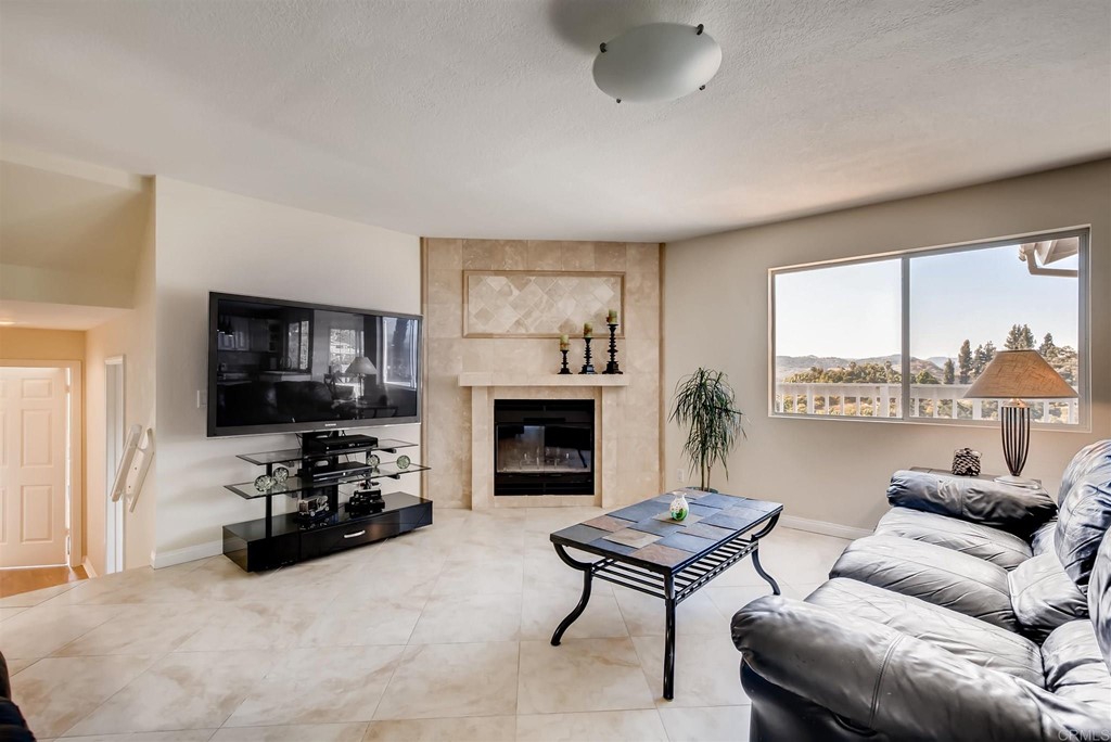 1047 North Orange Avenue Fallbrook, CA 92028 - Photo 15 of 35