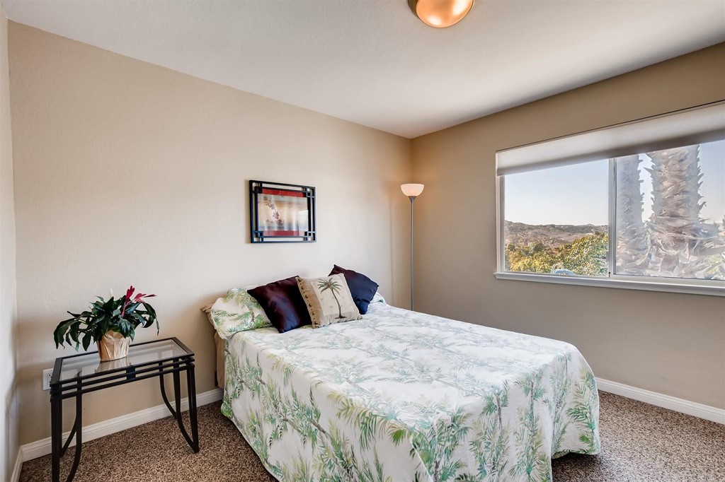 1047 North Orange Avenue Fallbrook, CA 92028 - Photo 20 of 35