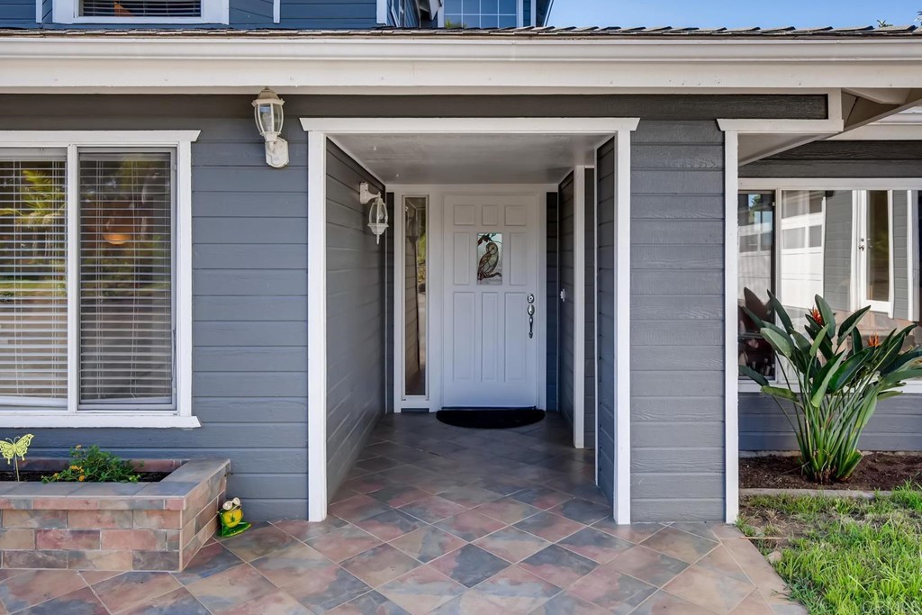 1047 North Orange Avenue Fallbrook, CA 92028 - Photo 5 of 35