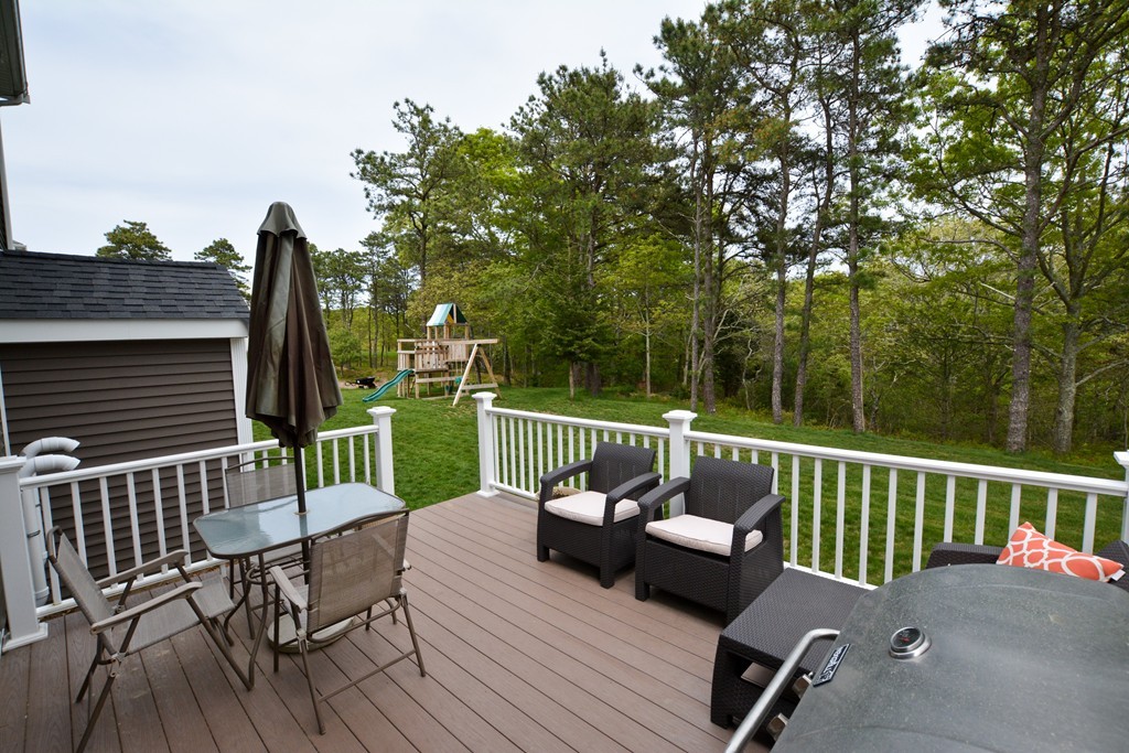 25 Bog View Road Plymouth, MA 02360 - Photo 4 of 26 Gallery Image 4