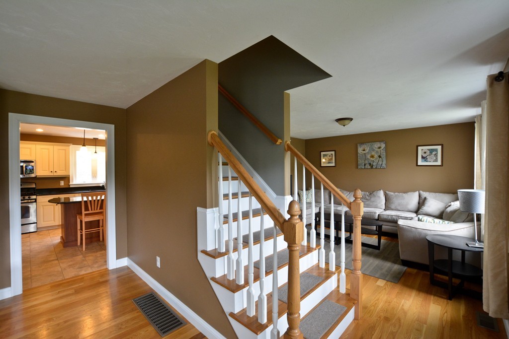 25 Bog View Road Plymouth, MA 02360 - Photo 6 of 26 Gallery Image 6