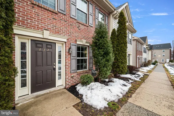 $2,450 | 222 South Street, Pottstown, PA 19464