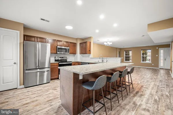 $2,450 | 222 South Street, Pottstown, PA 19464