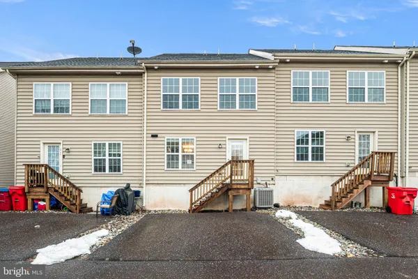 $2,450 | 222 South Street, Pottstown, PA 19464