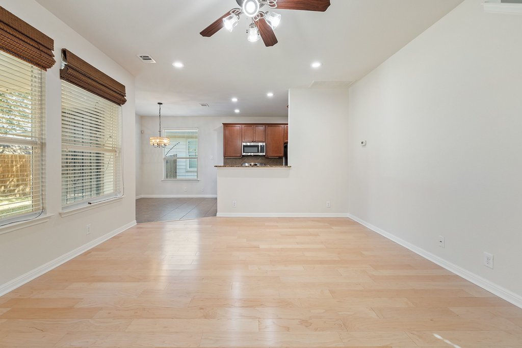 9412 Beechnut Drive Austin, TX 78748 - Photo 8 of 40