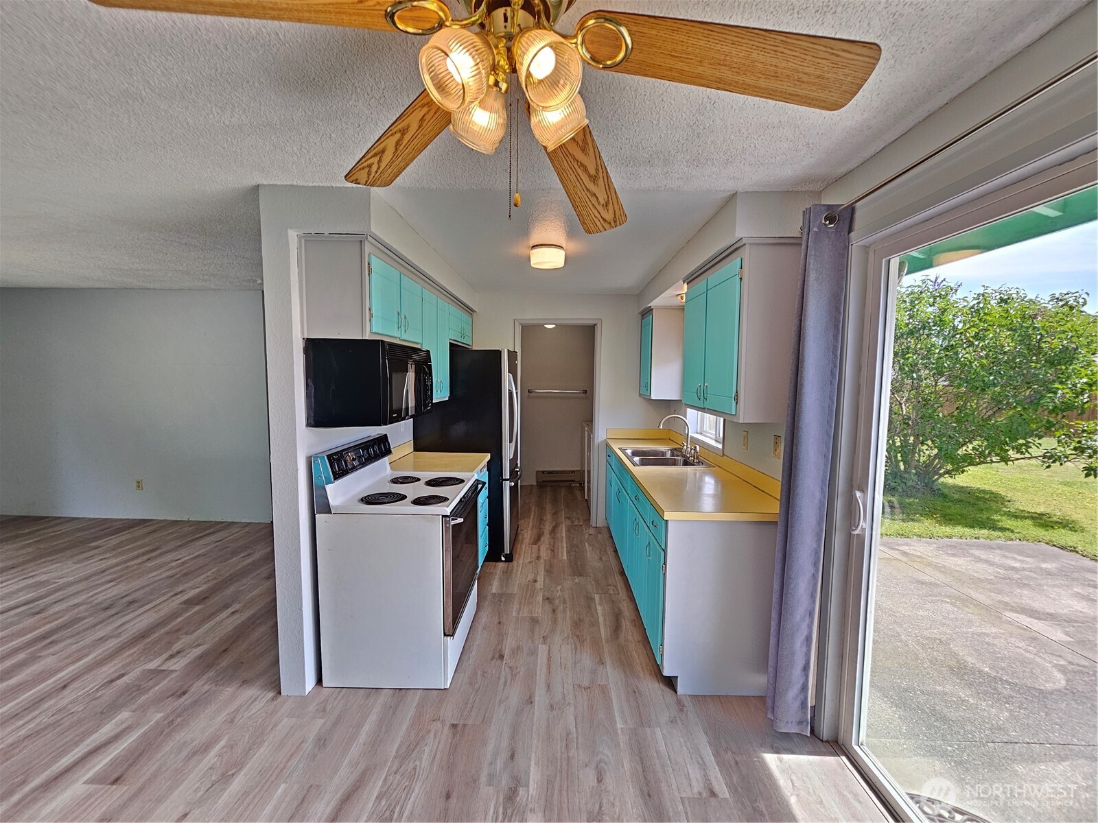 605 John Liner Road Sedro-Woolley, WA 98284 - Photo 6 of 38 Gallery Image 6