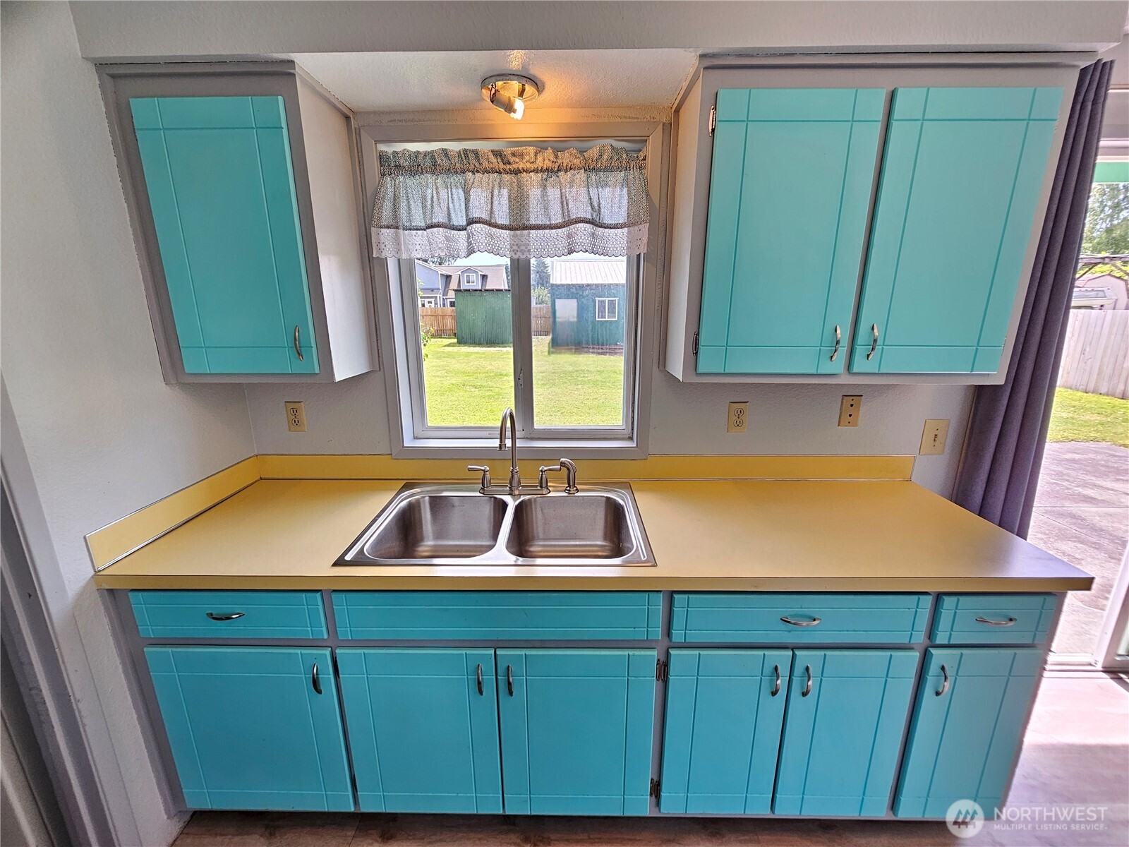 605 John Liner Road Sedro-Woolley, WA 98284 - Photo 9 of 38 Gallery Image 9
