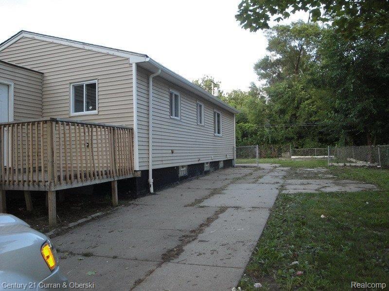 8110 Decatur Street Detroit, MI 48228 - Photo 13 of 15 DSC05900_resize