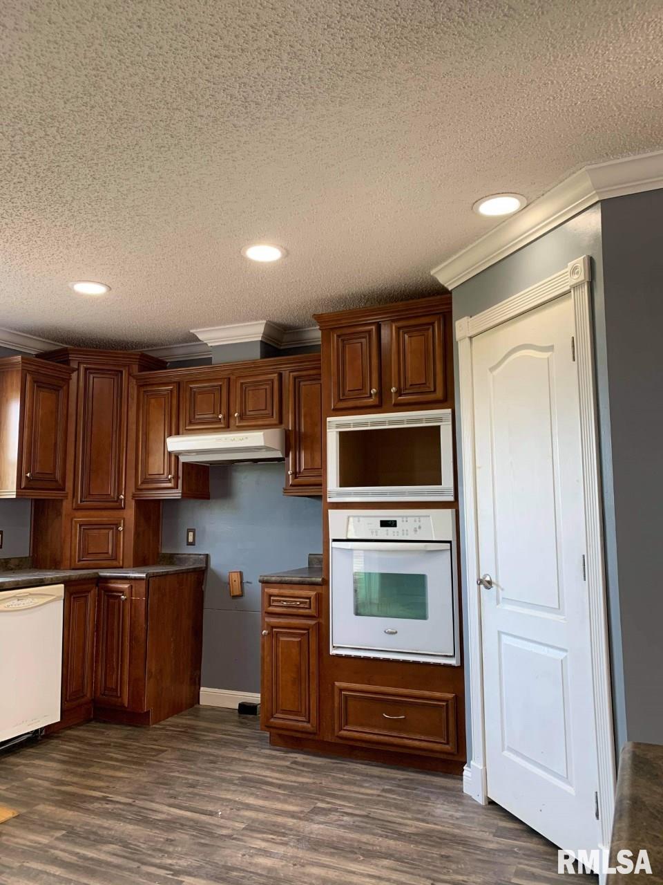 2565 Body Barn Road Anna, IL 62906 - Photo 10 of 24 Gallery Image 10