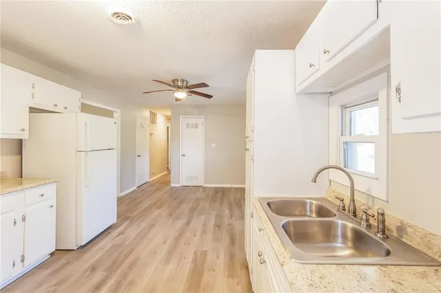 $1,605 | 7810 East 112th Street, Kansas City, MO 64134