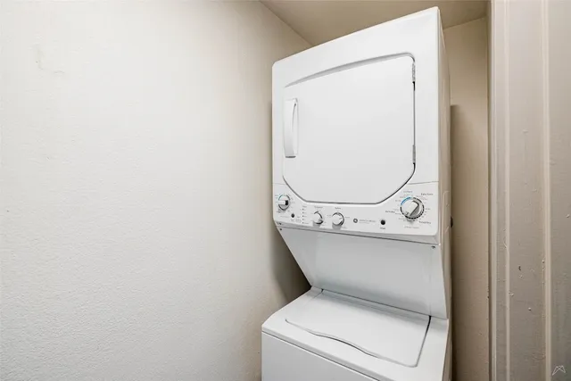 $1,239 | 8515 Interstate 35, Unit 3111, Austin, TX 78744