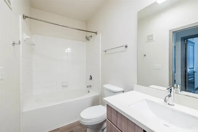 $1,239 | 8515 Interstate 35, Unit 3111, Austin, TX 78744