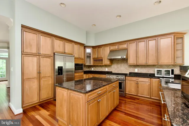 $4,000 | 6411 Velliety Lane, Springfield, VA 22152