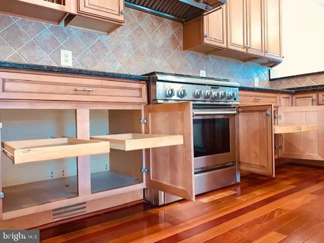 $4,000 | 6411 Velliety Lane, Springfield, VA 22152