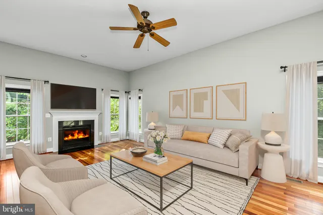 $4,000 | 6411 Velliety Lane, Springfield, VA 22152