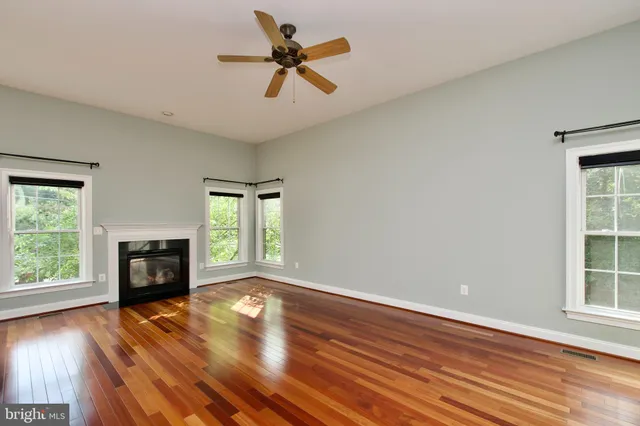 $4,000 | 6411 Velliety Lane, Springfield, VA 22152