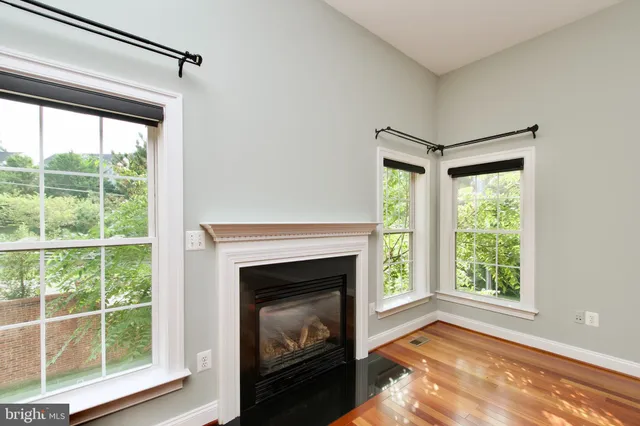 $4,000 | 6411 Velliety Lane, Springfield, VA 22152