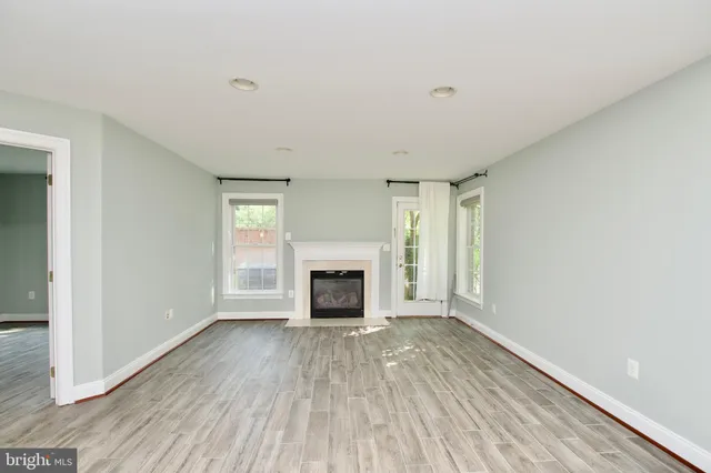 $4,000 | 6411 Velliety Lane, Springfield, VA 22152