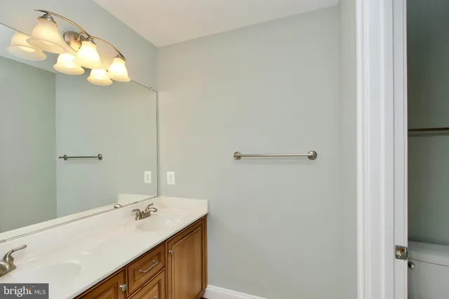 $4,000 | 6411 Velliety Lane, Springfield, VA 22152