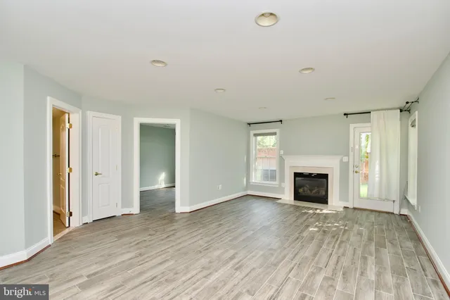 $4,000 | 6411 Velliety Lane, Springfield, VA 22152