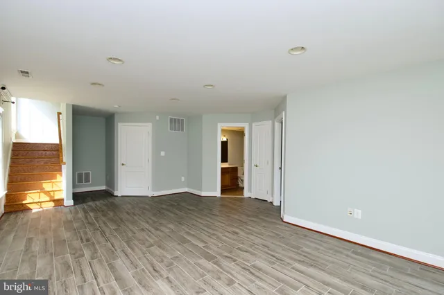 $4,000 | 6411 Velliety Lane, Springfield, VA 22152