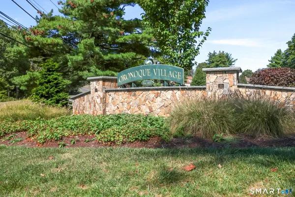 $575,000 | 488 Commanche Lane, Unit A, Stratford, CT 06614