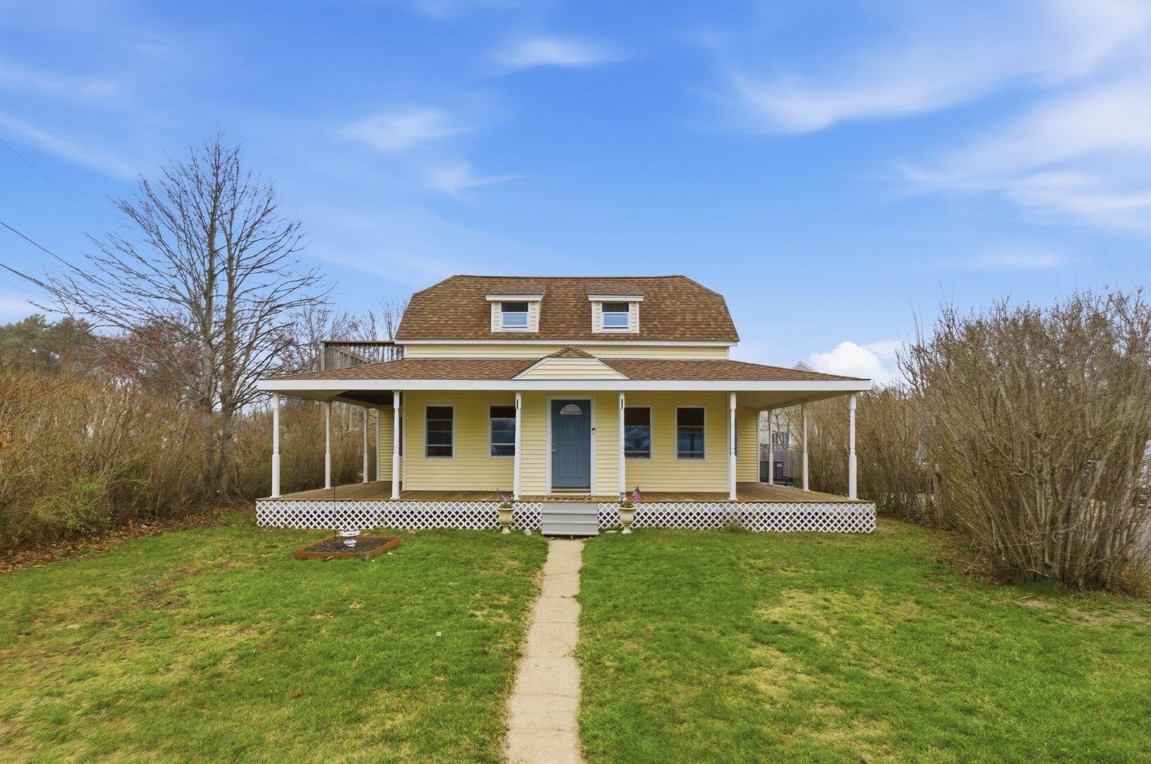 13 Harrison Avenue Buzzards Bay, MA 02532 - Photo 1 of 31 1