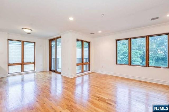 17 Meadow Road, Unit 307 Rutherford, NJ 07070 - Photo 5 of 21