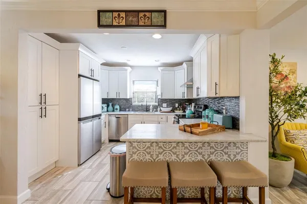 $675,000 | 4925 Remington Drive, Sarasota, FL 34234
