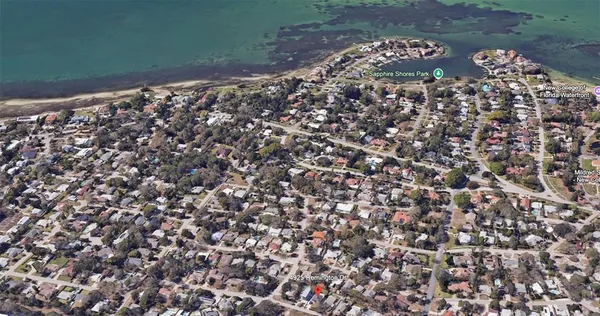 $675,000 | 4925 Remington Drive, Sarasota, FL 34234