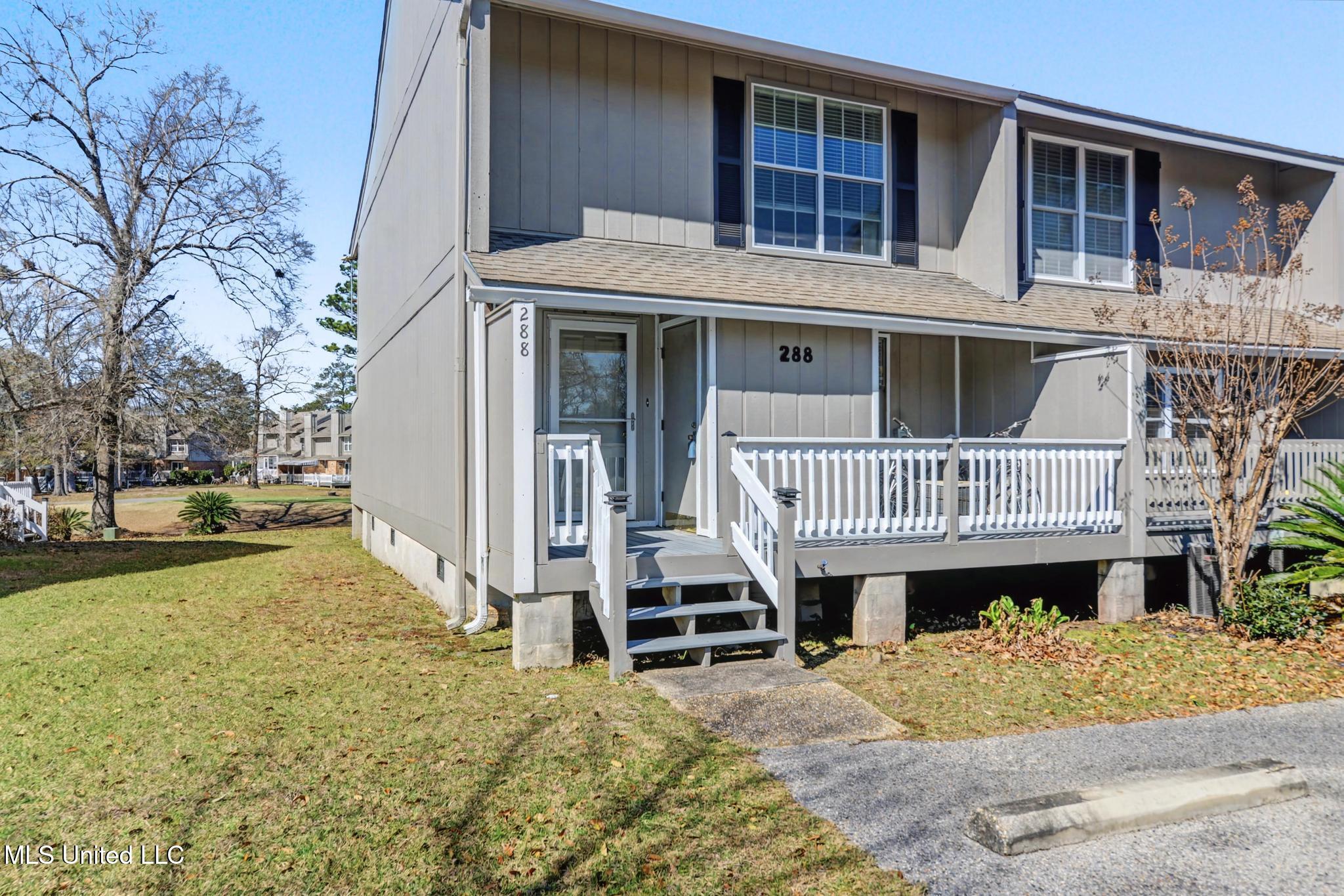 288 Highpoint Drive Diamondhead, MS 39525 - Photo 2 of 38 002