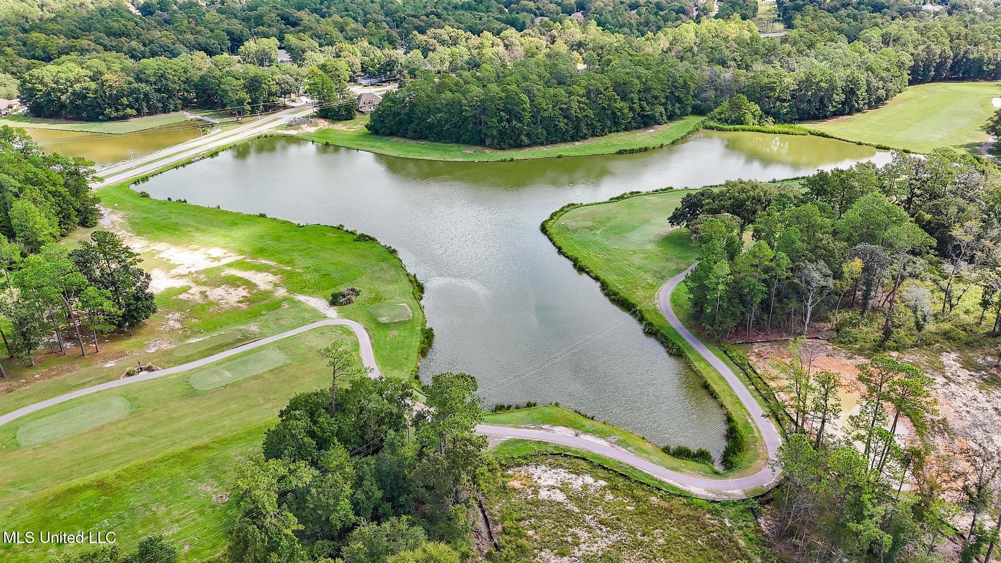 288 Highpoint Drive Diamondhead, MS 39525 - Photo 33 of 38 DH12