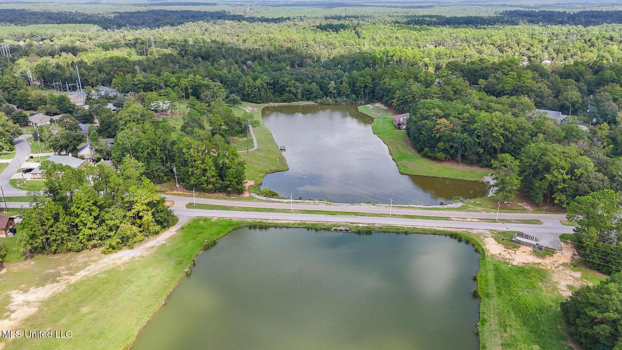 288 Highpoint Drive Diamondhead, MS 39525 - Photo 35 of 38 DH14