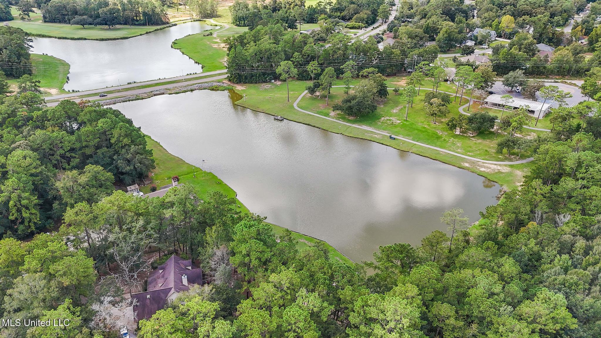 288 Highpoint Drive Diamondhead, MS 39525 - Photo 36 of 38 DH15