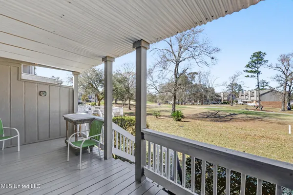 $215,000 | 288 Highpoint Drive, Diamondhead, MS 39525