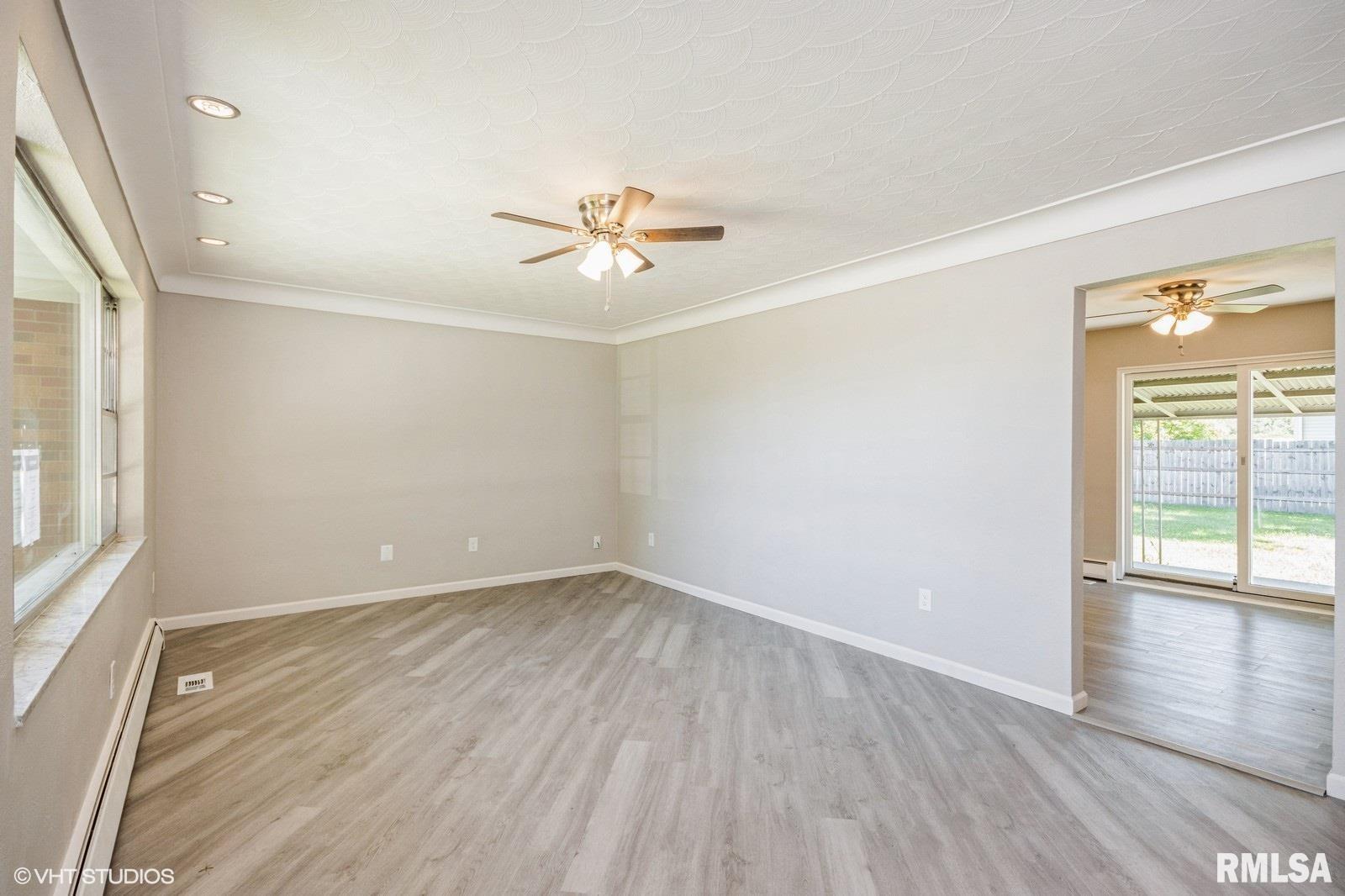 128 Prairie Greenfield, IL 62044 - Photo 2 of 14 Gallery Image 2