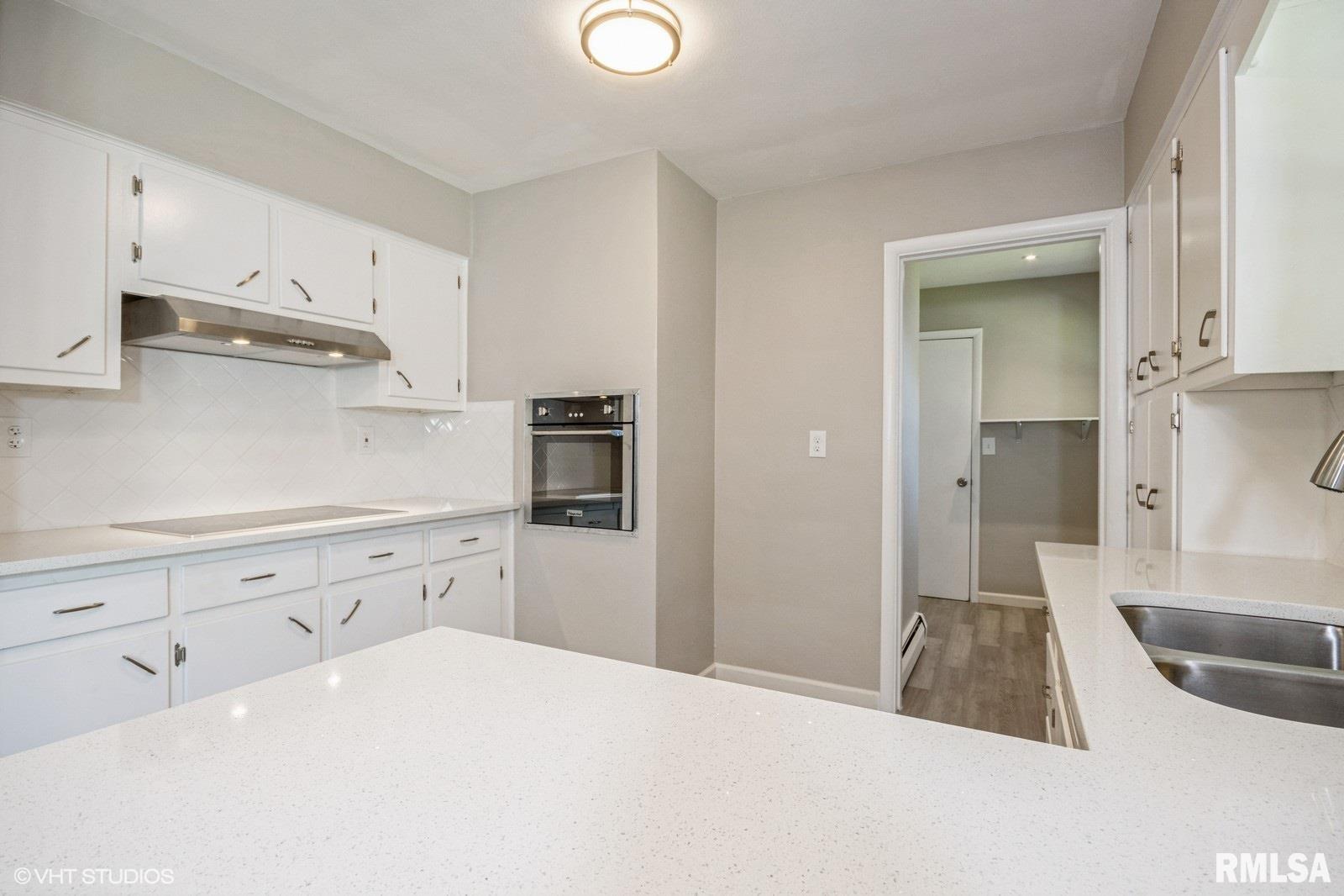 128 Prairie Greenfield, IL 62044 - Photo 5 of 14 Gallery Image 5