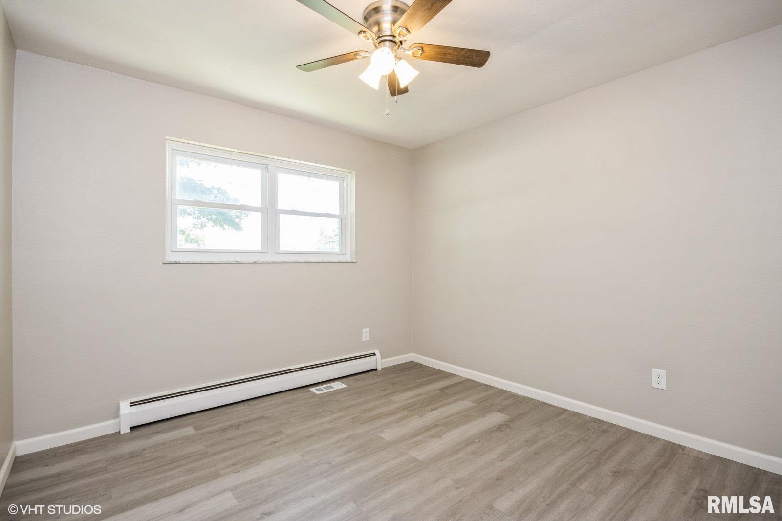 128 Prairie Greenfield, IL 62044 - Photo 7 of 14 Gallery Image 7