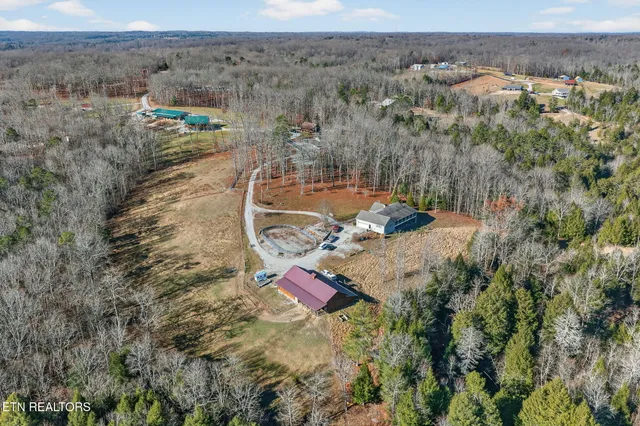$999,000 | 140 Cherry Ridge Road, Jamestown, TN 38556