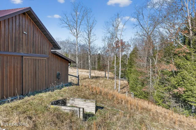 $999,000 | 140 Cherry Ridge Road, Jamestown, TN 38556