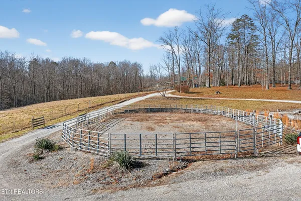140 Cherry Ridge Road, Jamestown, TN 38556