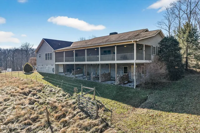 $999,000 | 140 Cherry Ridge Road, Jamestown, TN 38556