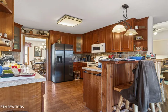 $999,000 | 140 Cherry Ridge Road, Jamestown, TN 38556