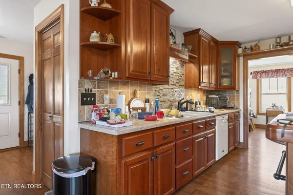 140 Cherry Ridge Road, Jamestown, TN 38556