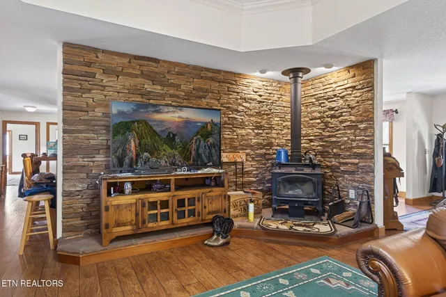 $999,000 | 140 Cherry Ridge Road, Jamestown, TN 38556